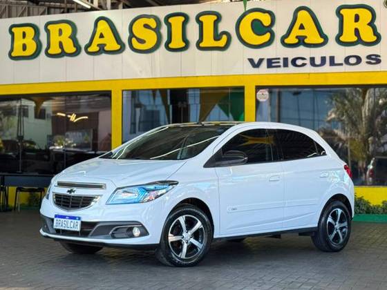 CHEVROLET ONIX 1.4 MPFI LTZ 8V FLEX 4P MANUAL CHEVROLET ONIX 1.4 MPFI LTZ 8V FLEX 4P MANUAL